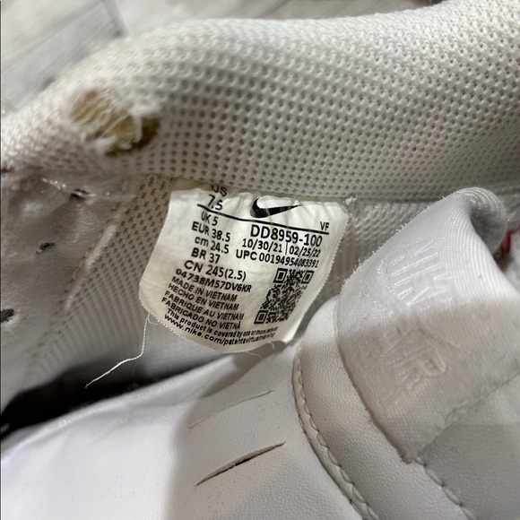 Nike Air Force 1 White Sneakers - Picture 5 of 7